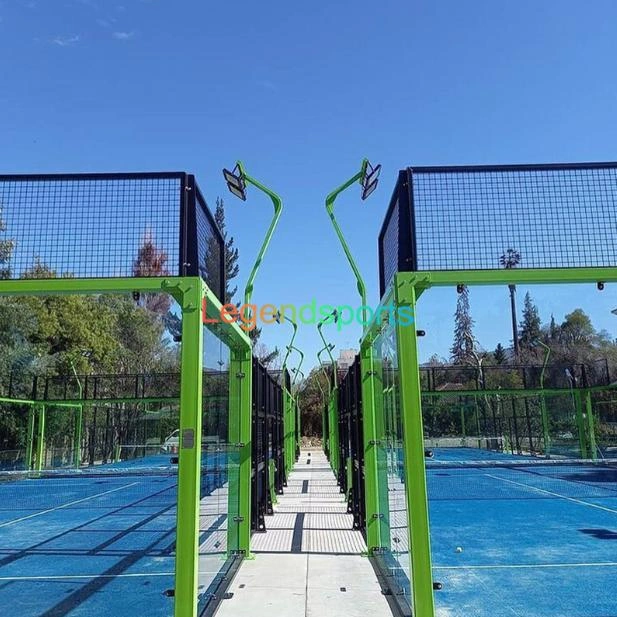 Informazioni esperte sui materiali resistenti del campo da tennis Padel e sulla longevità