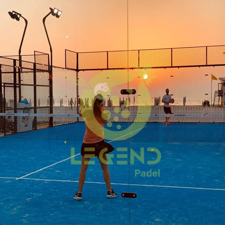 Padelbanen binnen of buiten: wat is de beste investering in 2026?